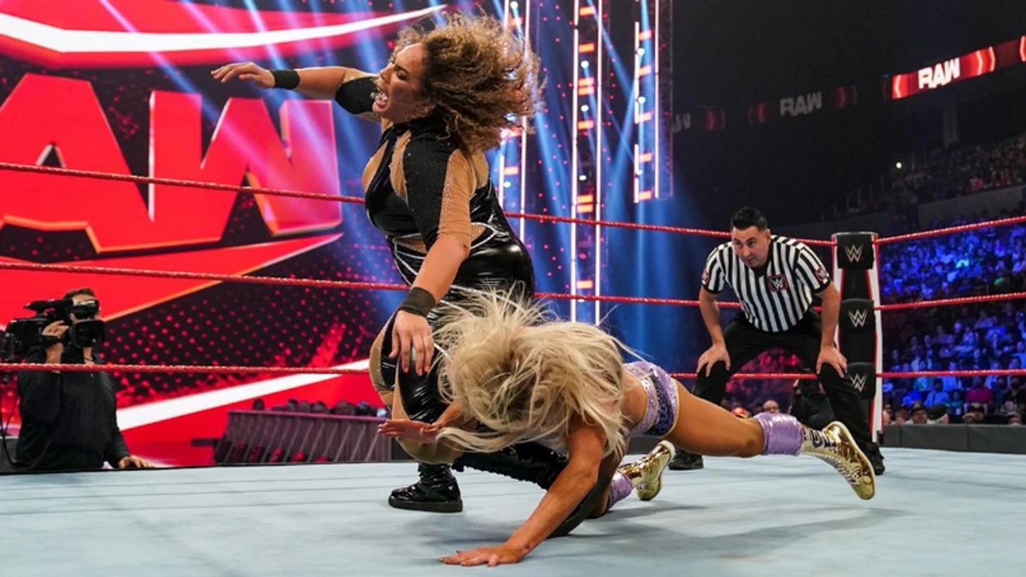 Обзор WWE Monday Night RAW 30.08.2021, изображение №15