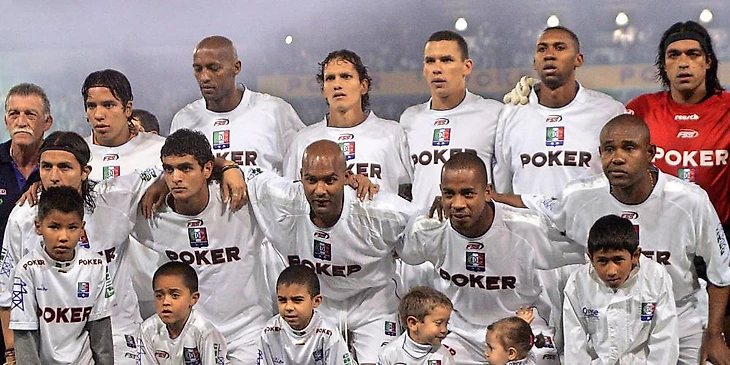 «Once Caldas» впервые поднимаю Кубок Либертадорес, 2004 год