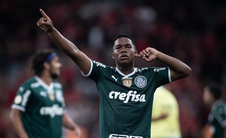 Эндрик приедет в «Реал» только в 2024 году, но похоже уже готов к переезду в Мадрид: в матче за «Палмейрас» он сотворил настоящее волшебство💫💫💫