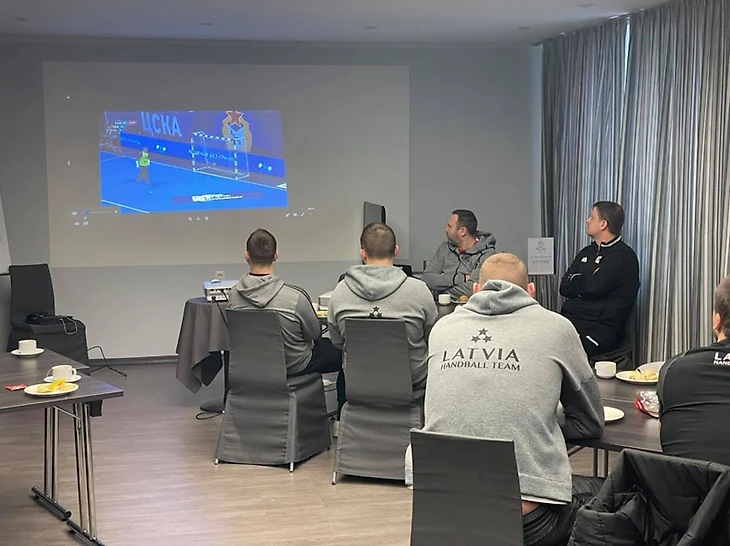 ЧЕ-2022. Анатолий Крейпанс из Риги: "Белый флаг к приезду белорусов у нас никто не готовит", изображение №3