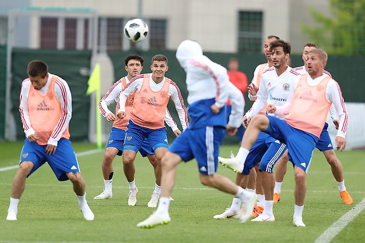 Сборная России по футболу