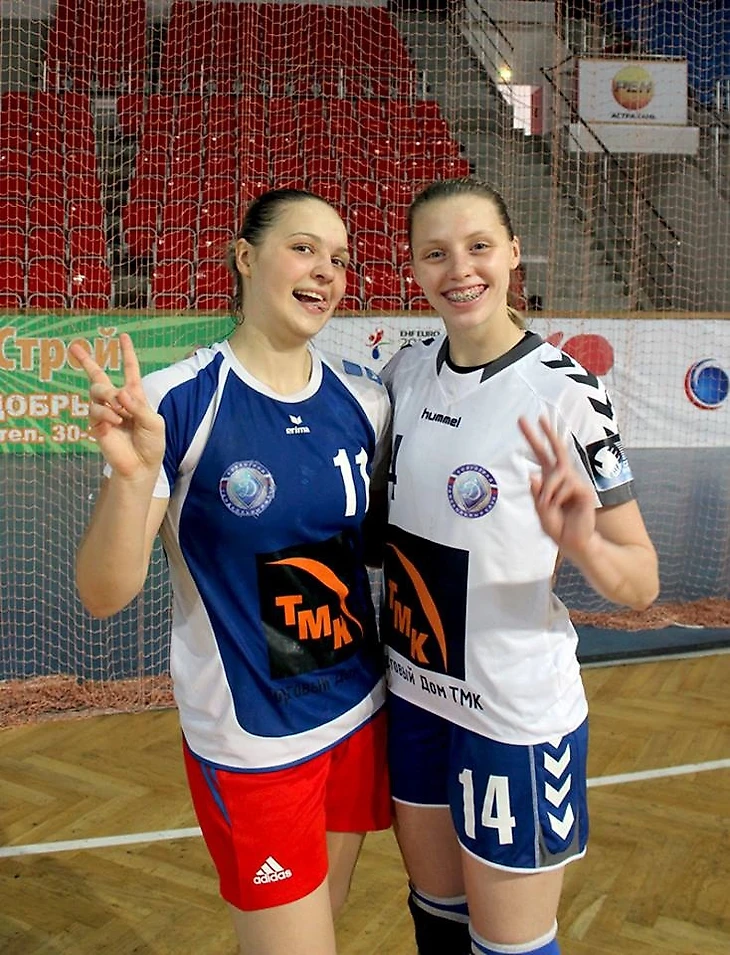 Дарья Дмитриева и Полина Ведёхина (Шаркова)