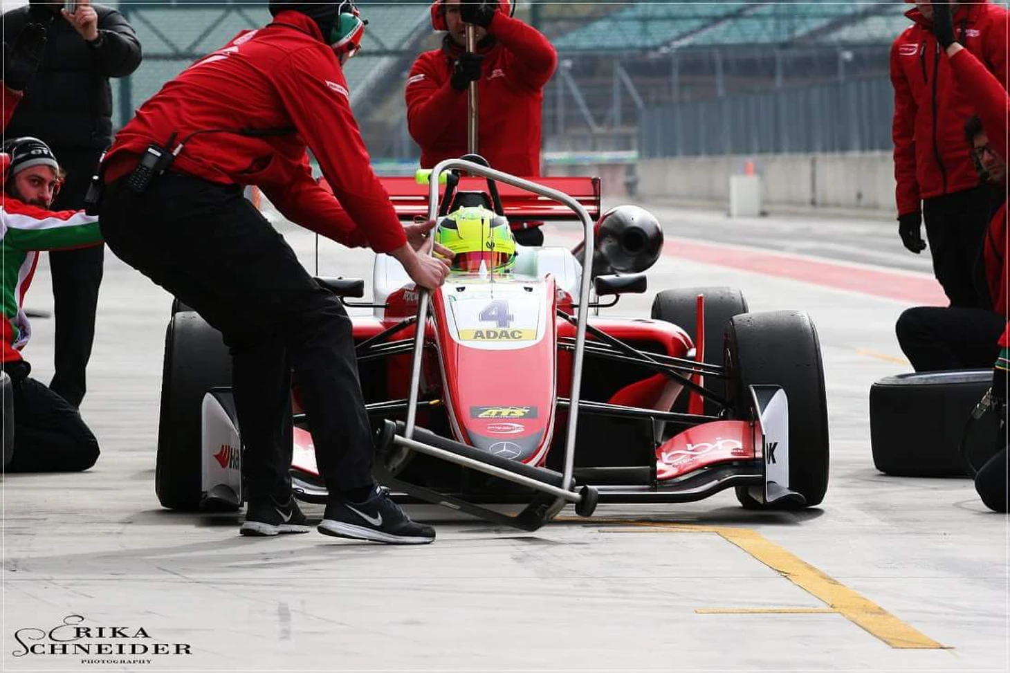f3