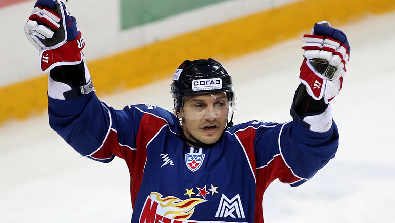 Федоров закончил карьеру в «Магнитке»: бодро играл в плей-офф, стал дядей Сережей и заново узнал русскую душу