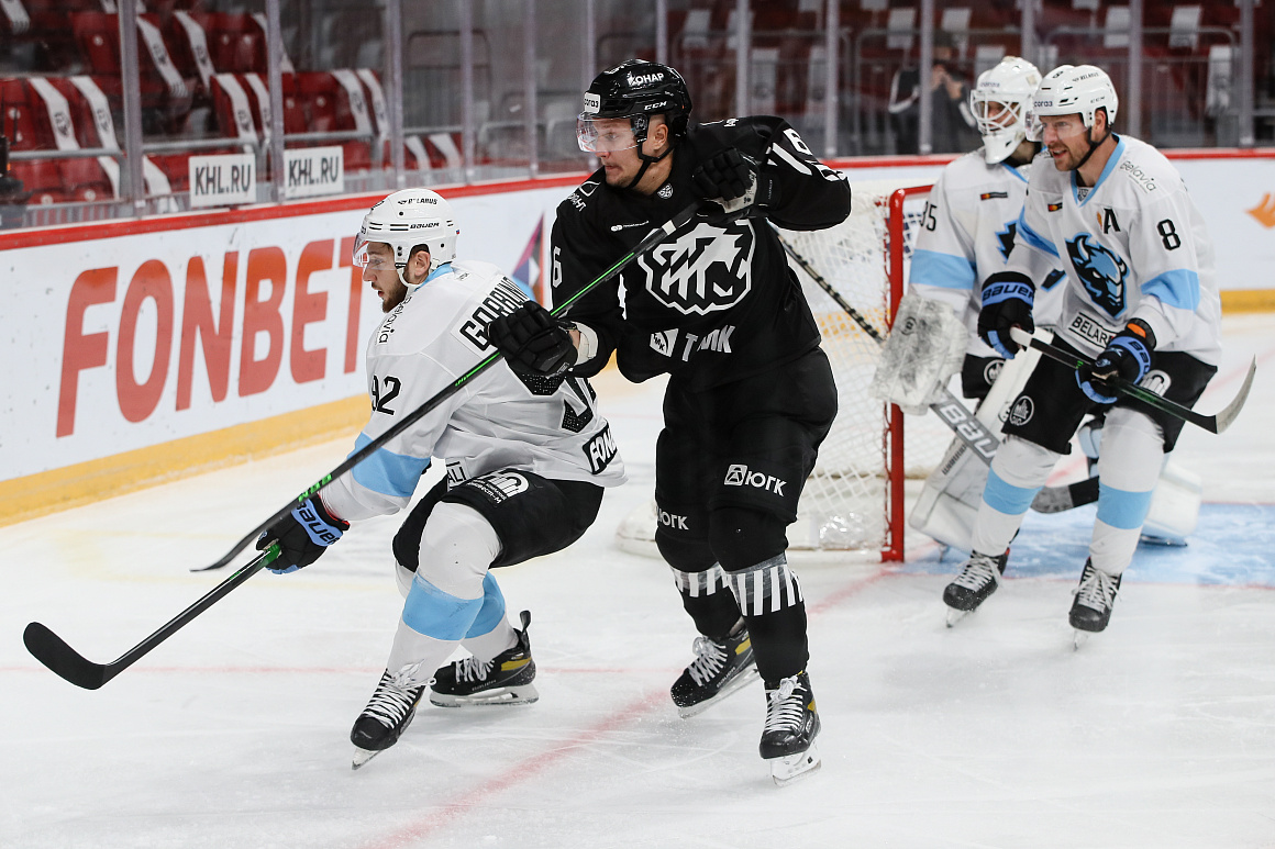 «Трактор» крупно проигрывает минскому «Динамо»