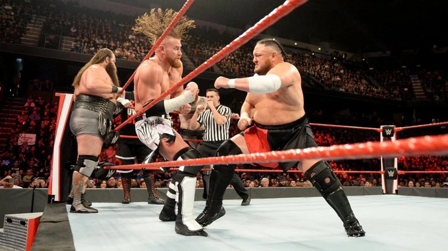 Обзор WWE Monday Night RAW 10.02.2020, изображение №45