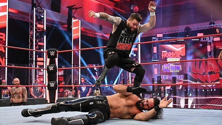 Обзор WWE Monday Night RAW 13.07.2020, изображение №12