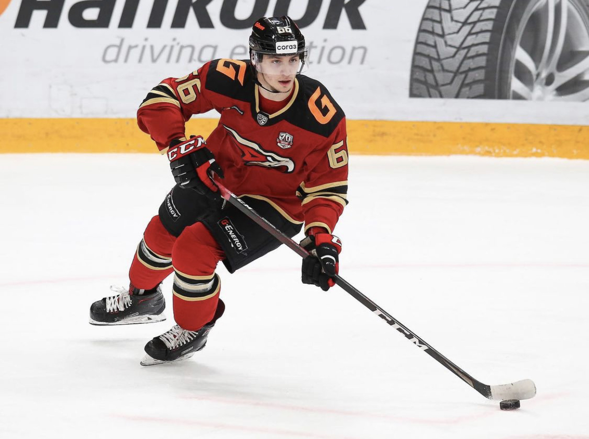 Братство в хоккее. Как Семён Чистяков привёз Кубок Гагарина на могилу погибшего друга