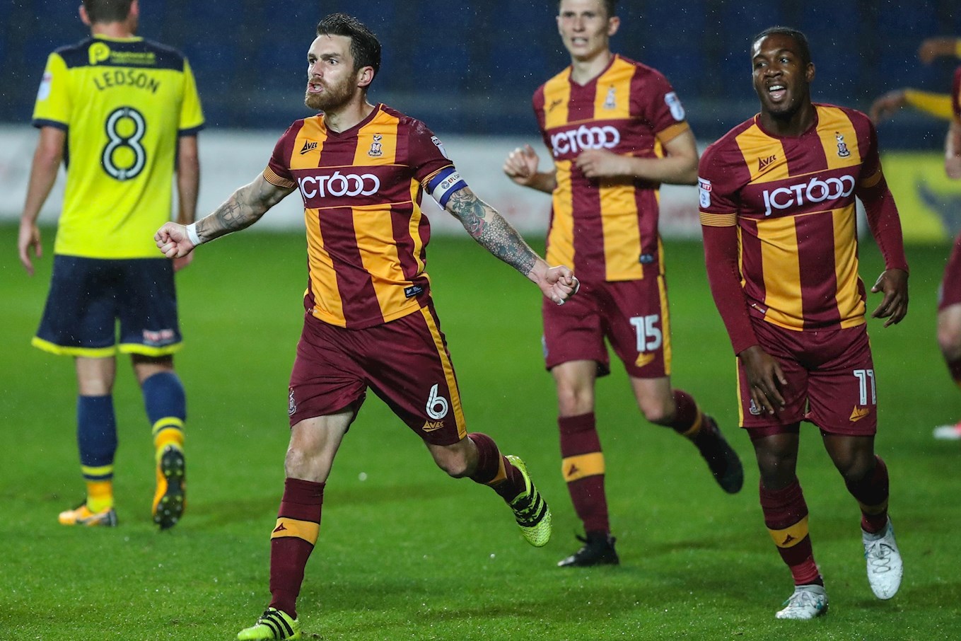 Sky Bet League One. Оксфорд Юнайтед - Брэдфорд Сити 2:2