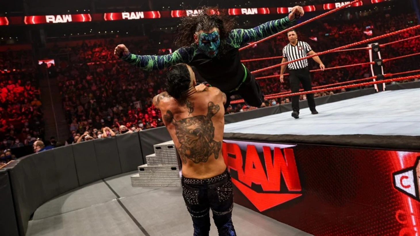 Обзор WWE Monday Night RAW 13.09.2021, изображение №13