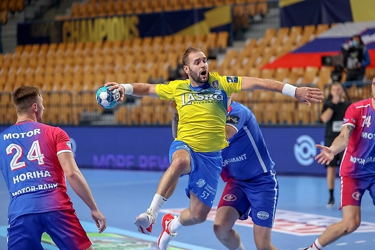 Лига чемпионов. Всем карантинам назло. "Веспрем" укротил Сагосена. "Мотор" завелся в Целе, изображение №1