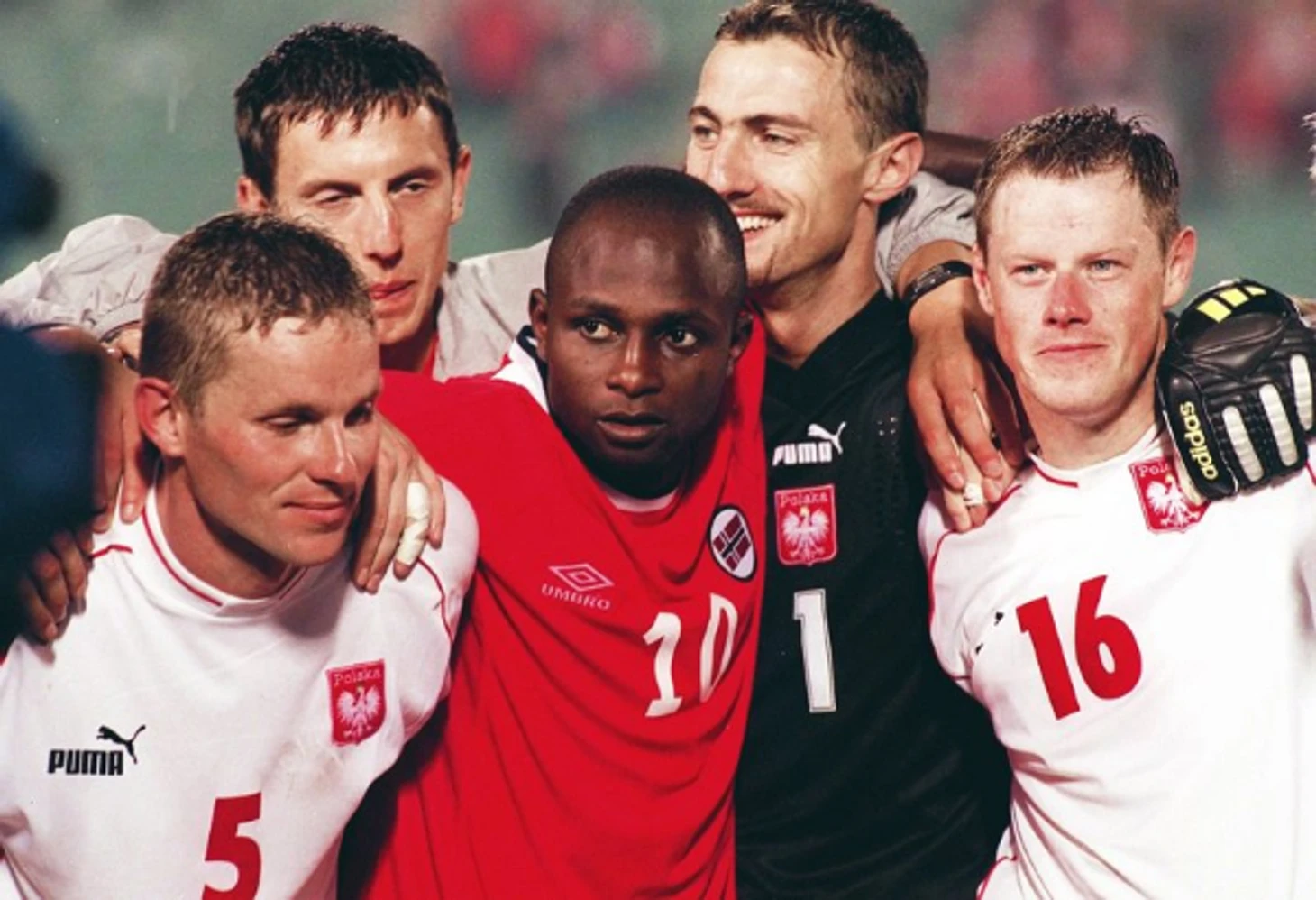 https://photobooth.cdn.sports.ru/preset/post/8/4c/bed65a6ed455d90585e19146a7125.png