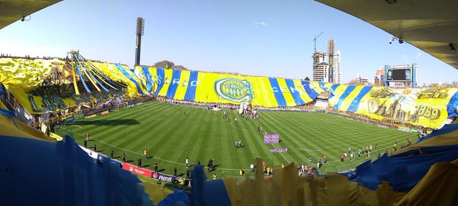 Болельщики &laquo;Росарио&raquo; накрыли трибуны гигантским баннером перед дерби с «Ньюэллс Олд Бойз»