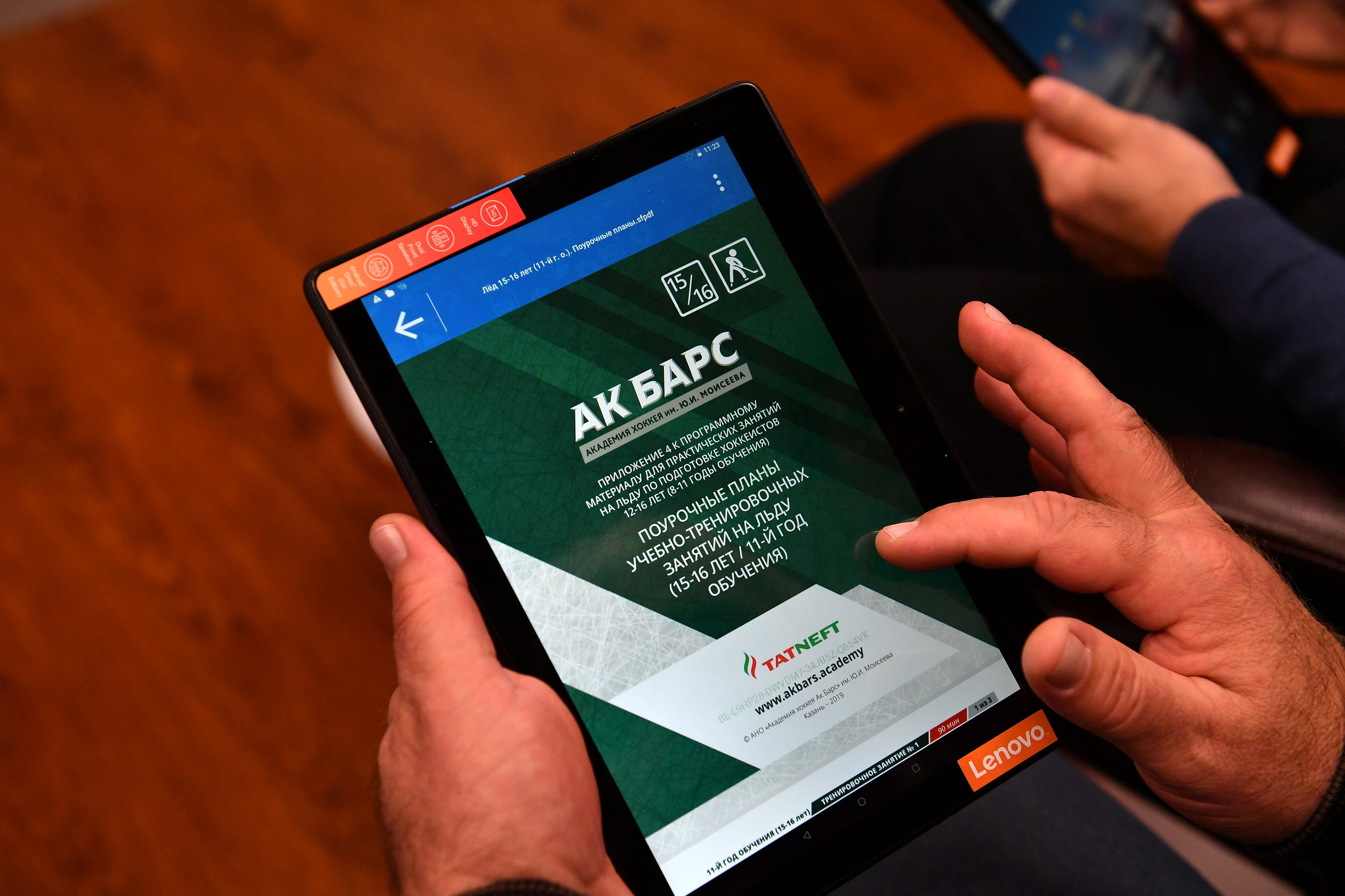 Свой путь. Зачем Казани своя программа подготовки хоккеистов?