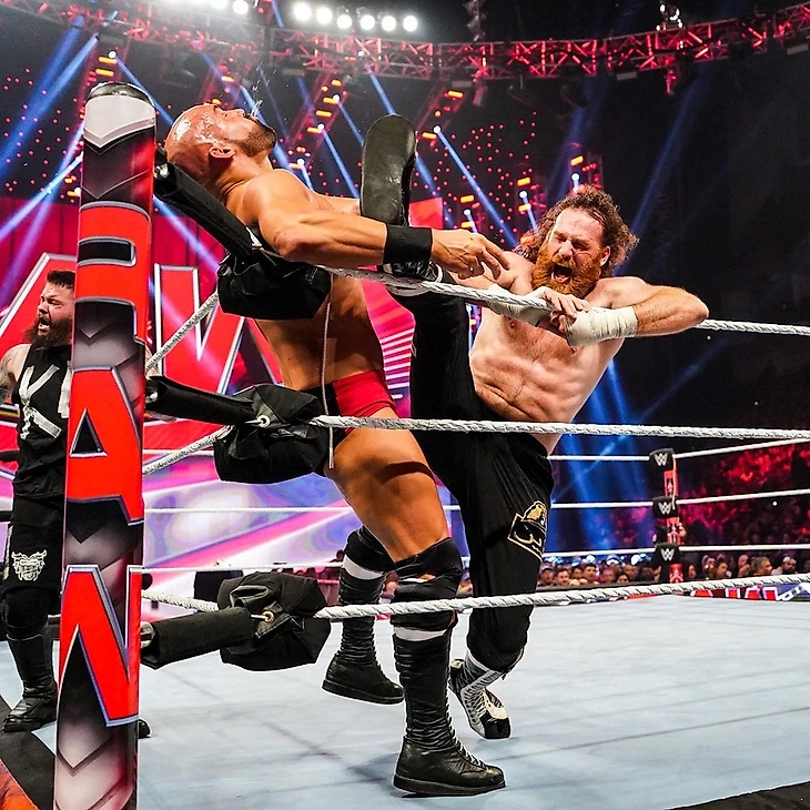 Обзор WWE Monday Night RAW 08.05.2023, изображение №15
