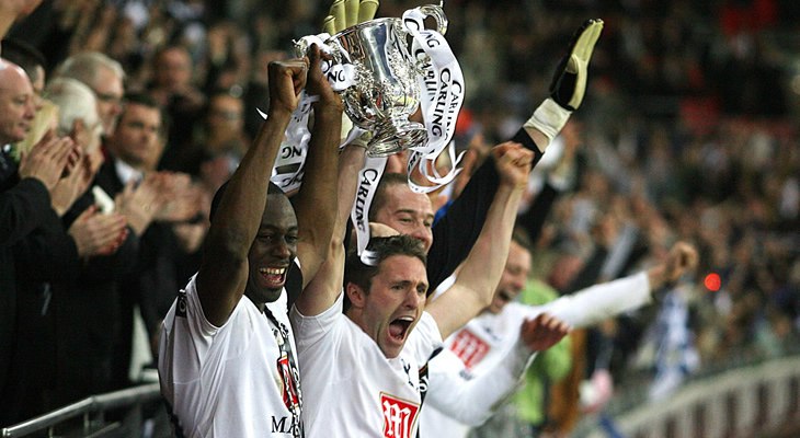 Последний раз Тоттенхэм брал трофей  13 лет назад - это тоже был Кубок Лиги. Вспоминаем какими были шпоры в сезоне 2008 