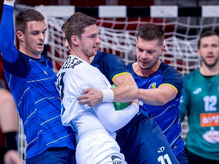 Эхо "недели сборных". Лотерея "18 из 32", три команды на карантине, пять — с четырьмя очками, изображение №1