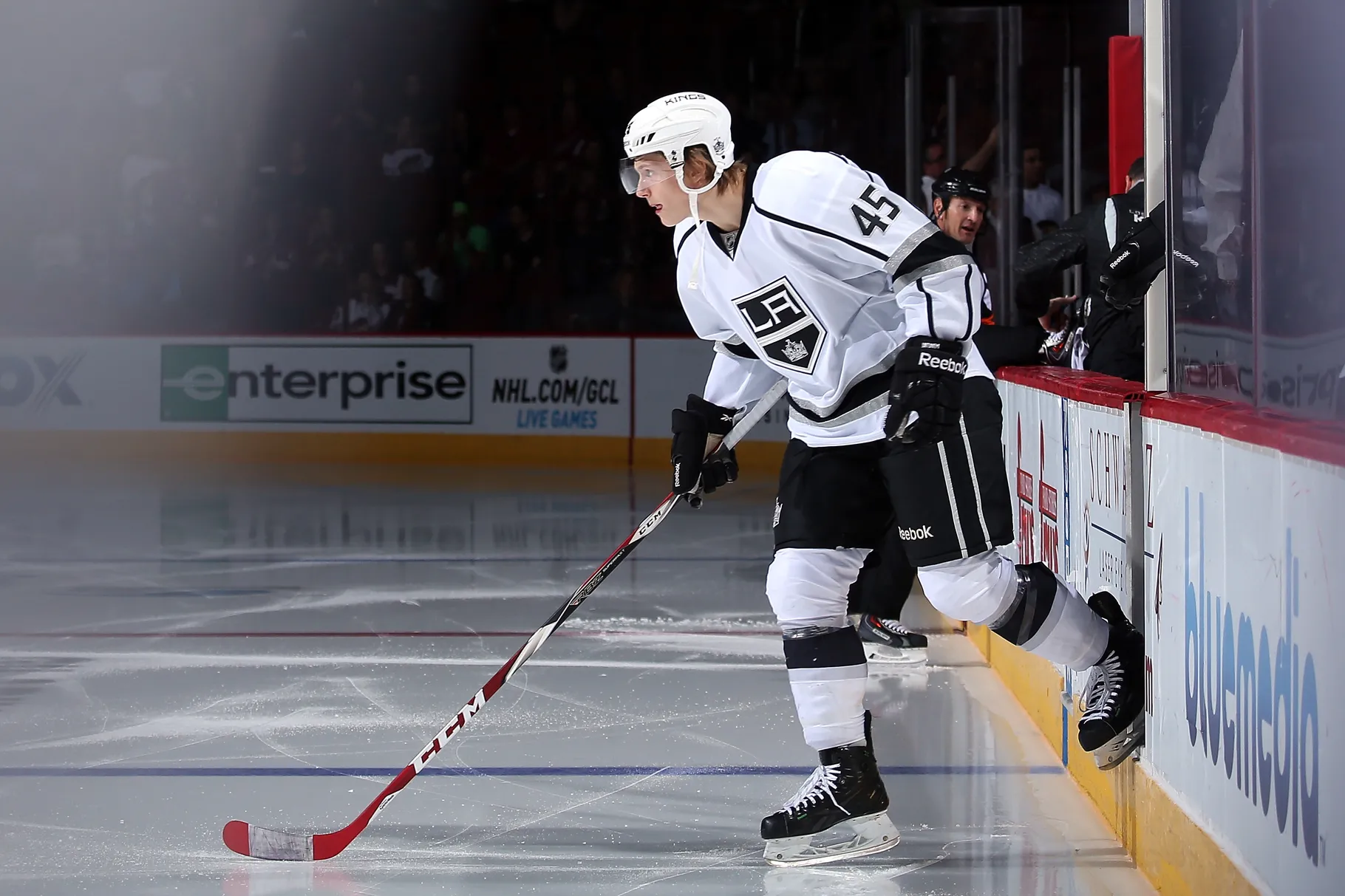 Новичок в скандинавской банде «Барыса»: его задрафтовал «Лос-Анджелес», сменил четыре клуба за два года и разорвал контракт ради поездки в КХЛ