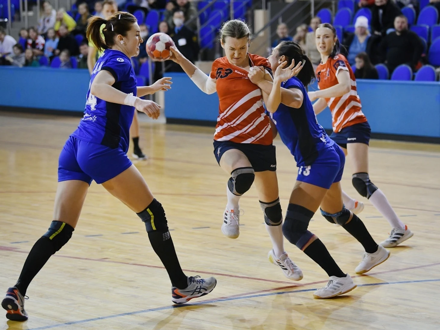 Чемпионат России. Маренникова начинает и выигрывает. "Ростов-Дон" вновь уступает в Тольятти, изображение №5