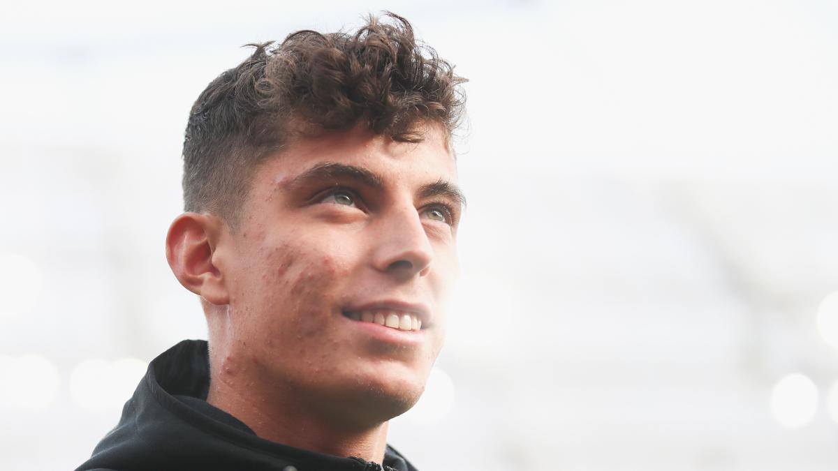 Умеет на поле все и играет на пианино. За кого Бавария предлагает 90 млн евро