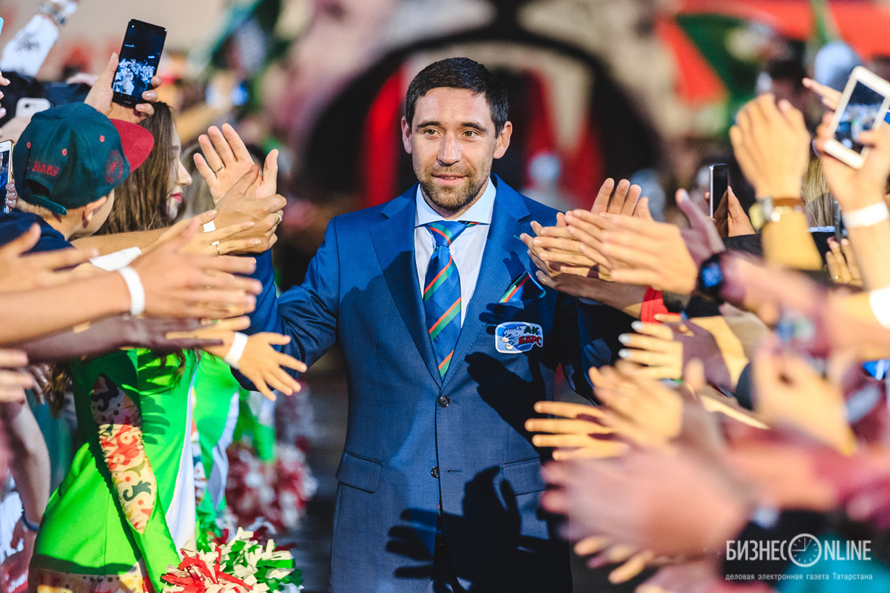 КХЛ изменила регламент: появился дресс-код, трусы заменили на шорты, хоккеисты не уйдут от интервью