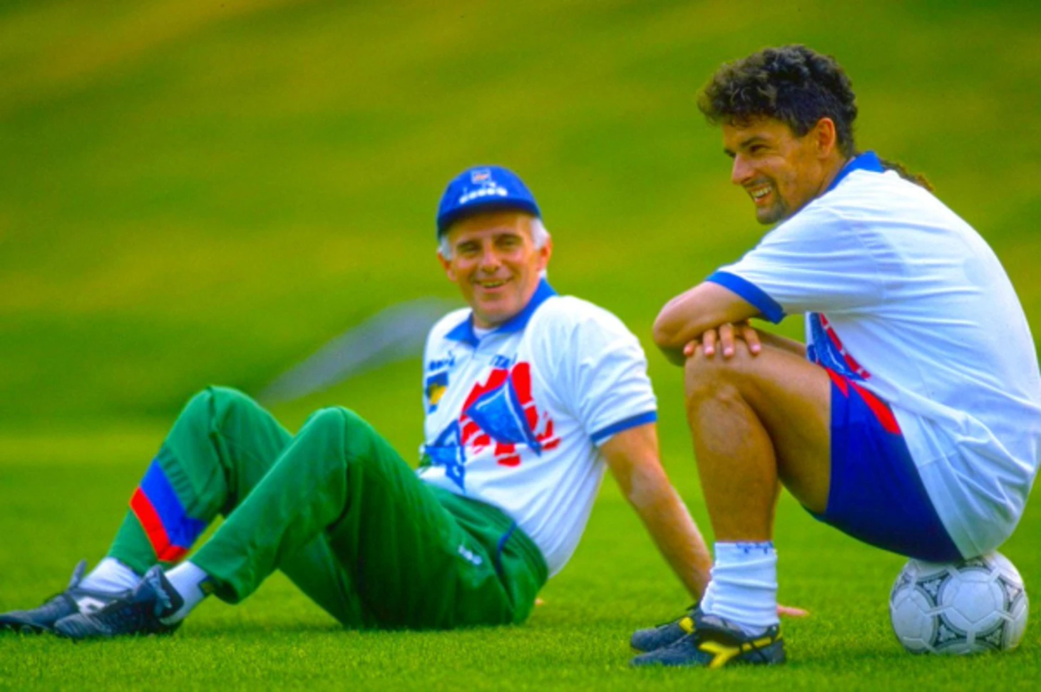 https://photobooth.cdn.sports.ru/preset/post/8/7e/1dfd92c9d43048a17397d90275b97.png
