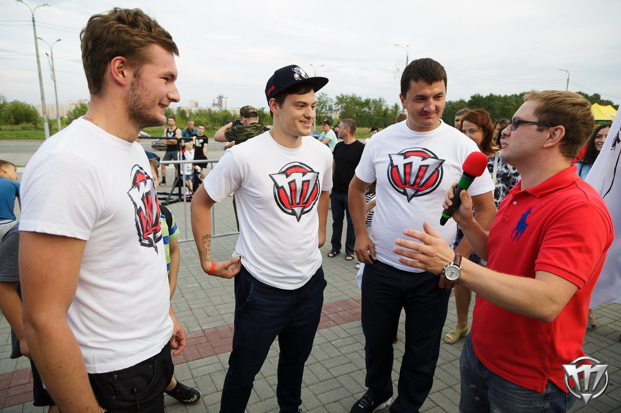 «Взял мешок из-под картошки, положил форму и поехал на тренировку». Как из маленького городка пробиться в большой хоккей