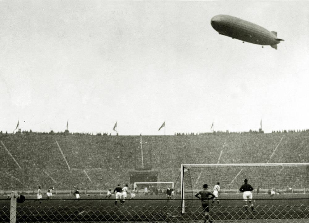 Немецкий «Граф Цеппелин», трусы с подогревом и Герберт Чепмен. Финал, с которого начался великий «Арсенал» 1930-х