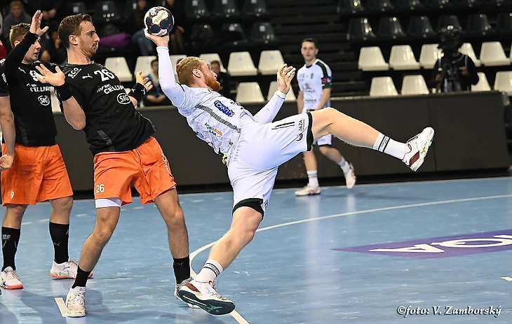 Наши в Европе. Роман Царапкин: "Побили рекорд по матчам и по намотанным на автобусе километрам", изображение №2