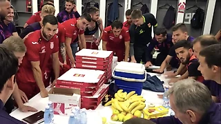 Все о еде в раздевалках РПЛ: в «Спартаке» заказывают пасту, в «Зените» – пиццу, в «Локомотиве» – бургеры