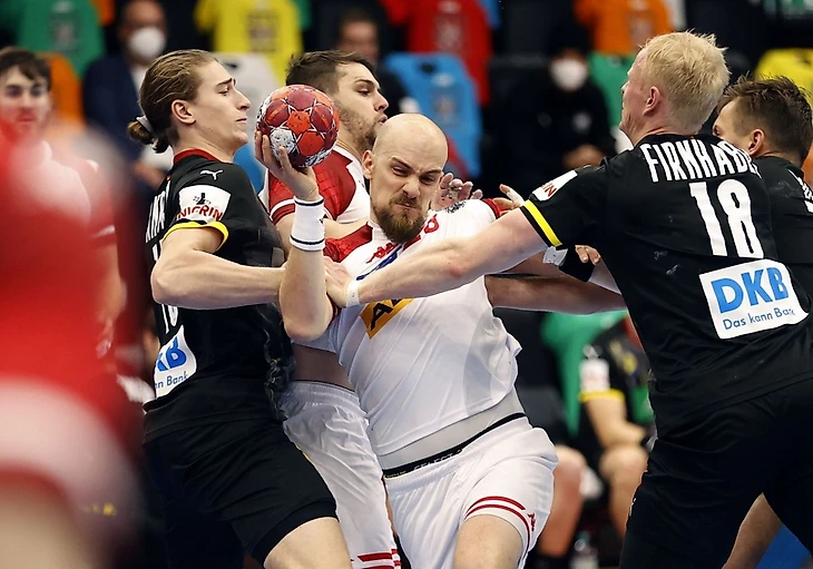 ЧЕ-2022. Календарь недосчитался пары матчей, боснийцы — пары плановых очков. Остальное — штатно, изображение №1