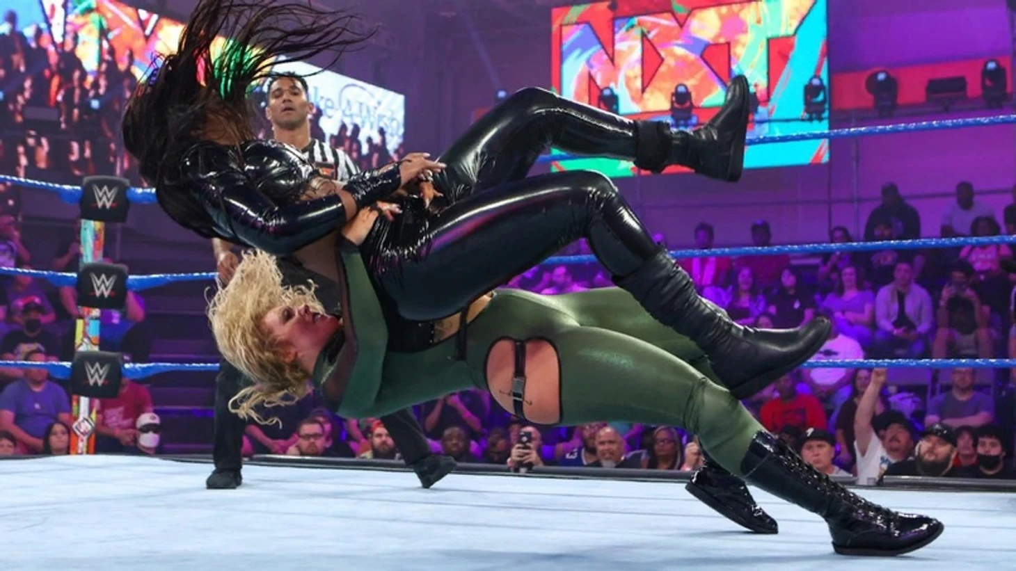 Обзор WWE NXT 2.0 26.04.2022, изображение №1