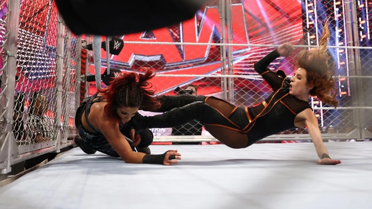 Обзор WWE Monday Night RAW 06.02.2023, изображение №29