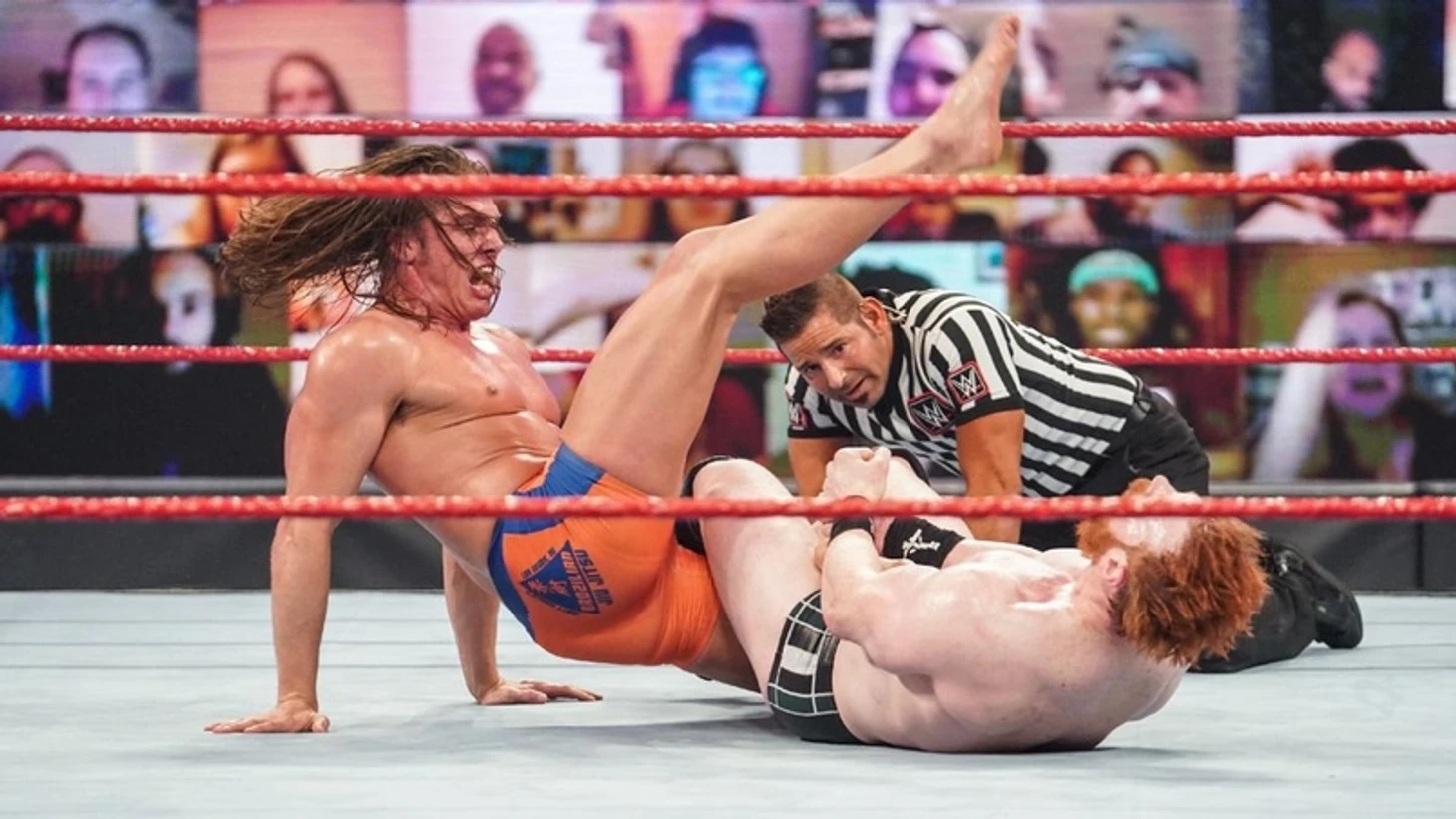 Обзор WWE Monday Night RAW 23.11.2020, изображение №11