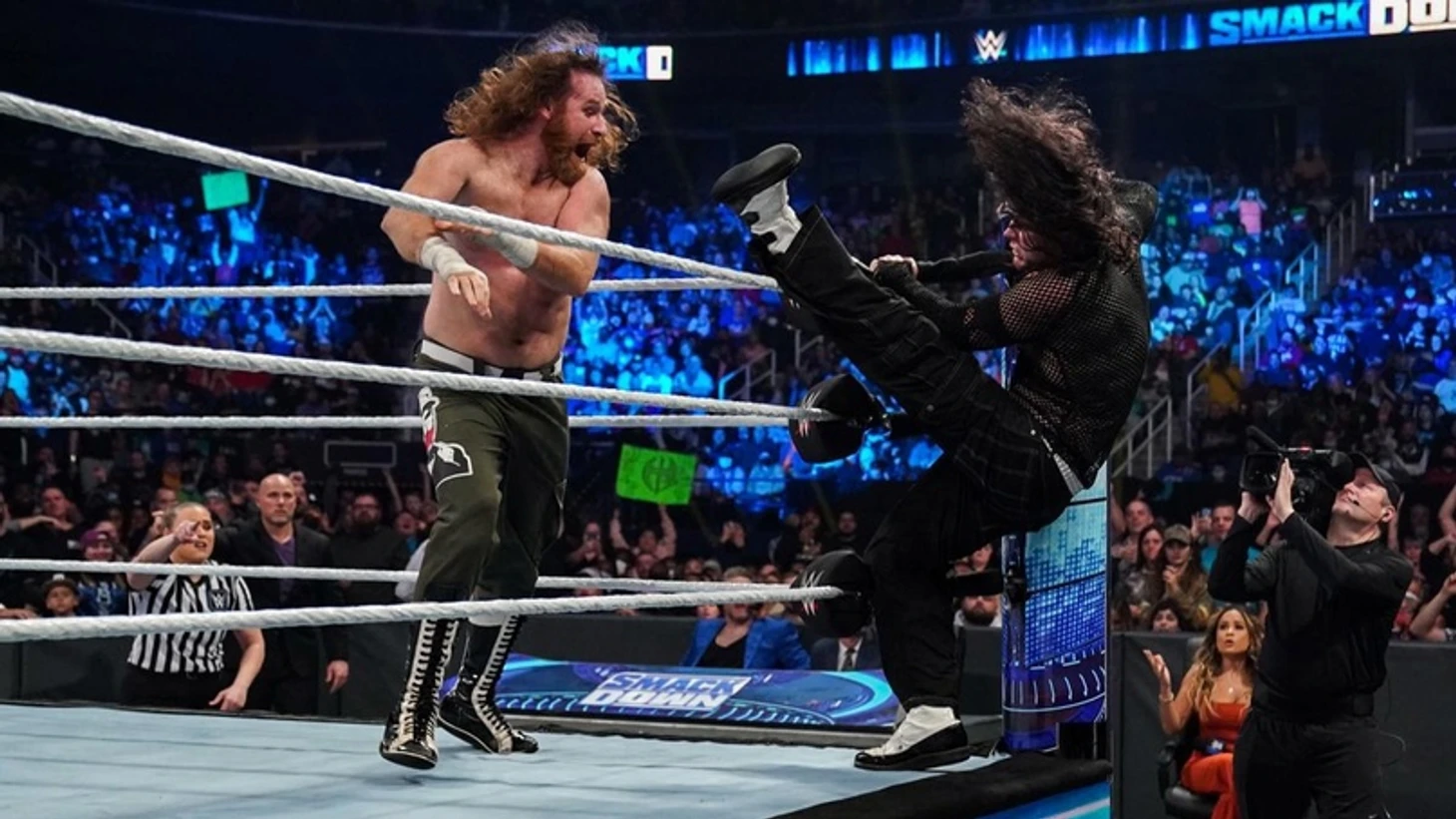 Обзор WWE Friday Night SmackDown 26.11.2021, изображение №14