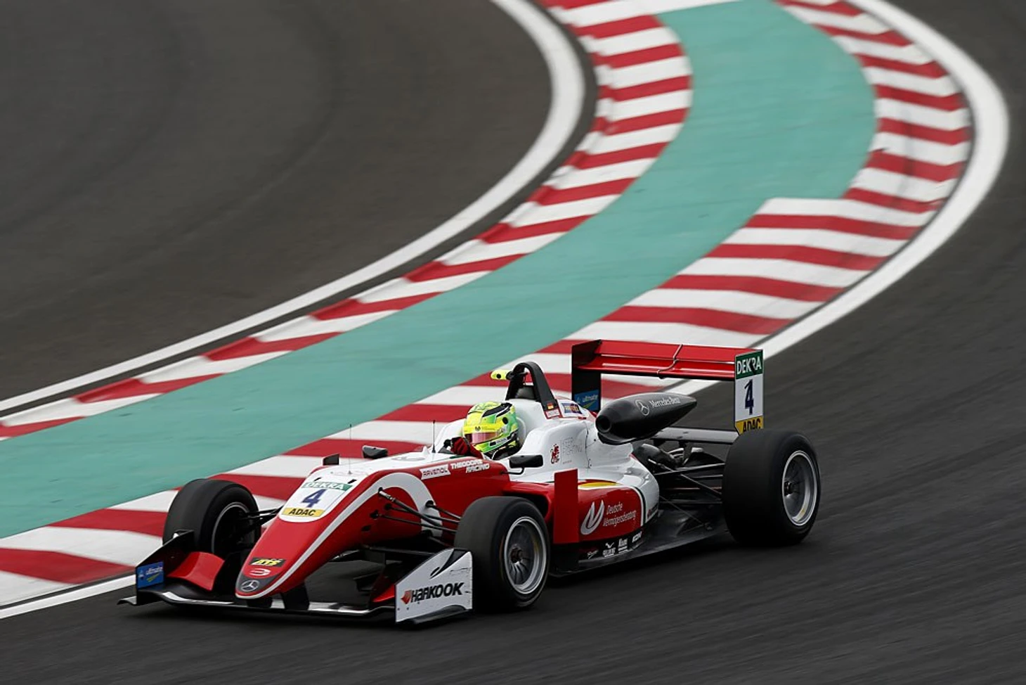 f3