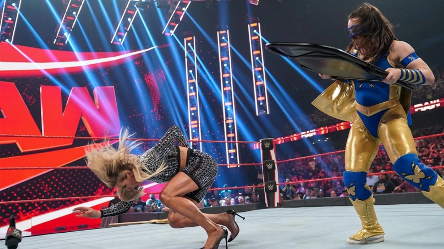 Обзор WWE Monday Night RAW 02.08.2021, изображение №13