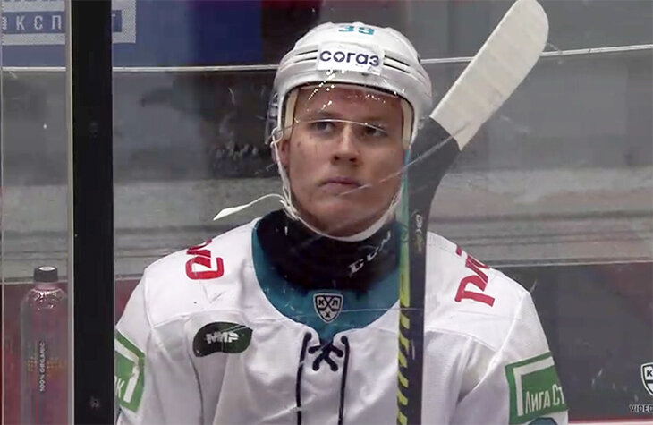 Мичков сорвался на судей и привез два гола своей команде. Кажется, у нового Овечкина проблемы с поведением