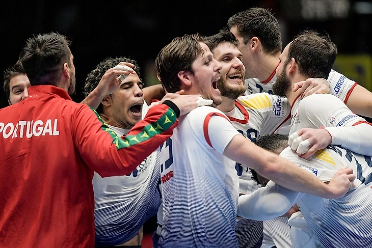ЧЕ-2020. Сенсация португальцев, несостоявшийся камбэк украинцев и повсеместные "7 на 6", изображение №1