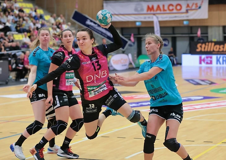 Анна Вяхирева: "Я очень хотела приехать в сборную! Но вместе мы решили, что сбор лучше пропустить", изображение №1