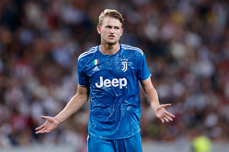 Де Лигт плохо начал в Италии – в 62% голов, пропущенных «Юве», есть его вина