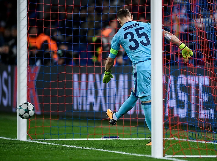 Игорь Акинфеев