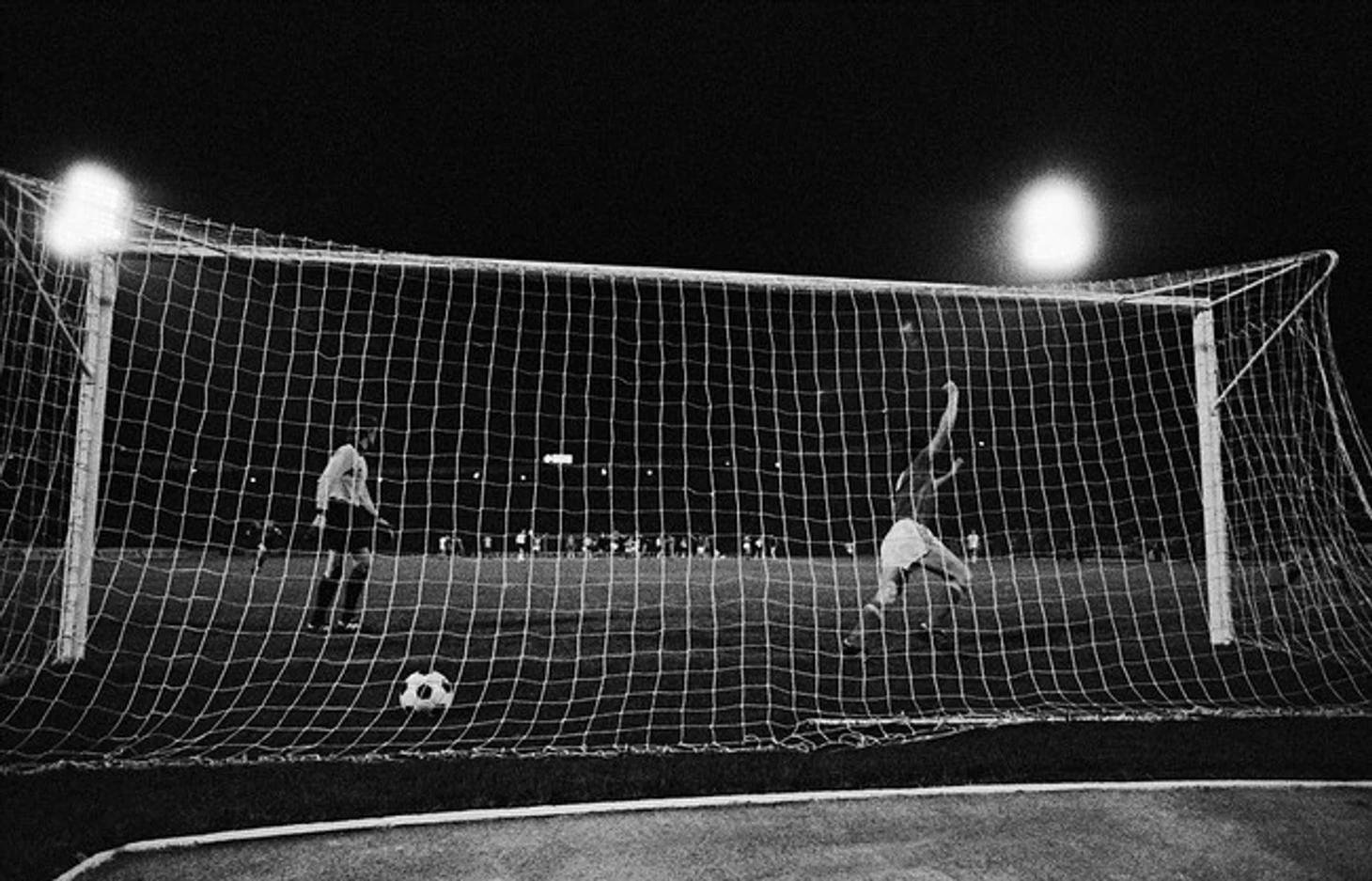 euro-cups-attendance-1976