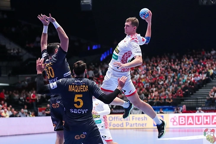 Курс на Египет. Владислав Кулеш: "Роли лидеров мы осознавали и раньше — нас было много в основе", изображение №5