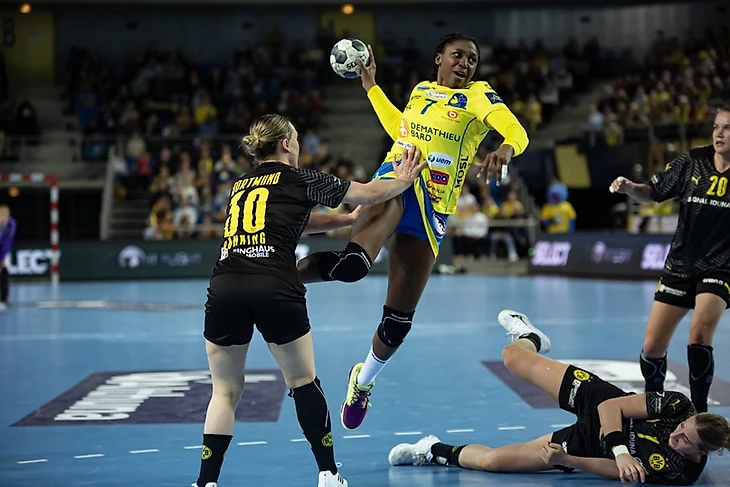 Еврокубки. Бесполезный реванш "Фради", или Как забронировать билет в Будапешт, минуя четвертьфинал, изображение №3