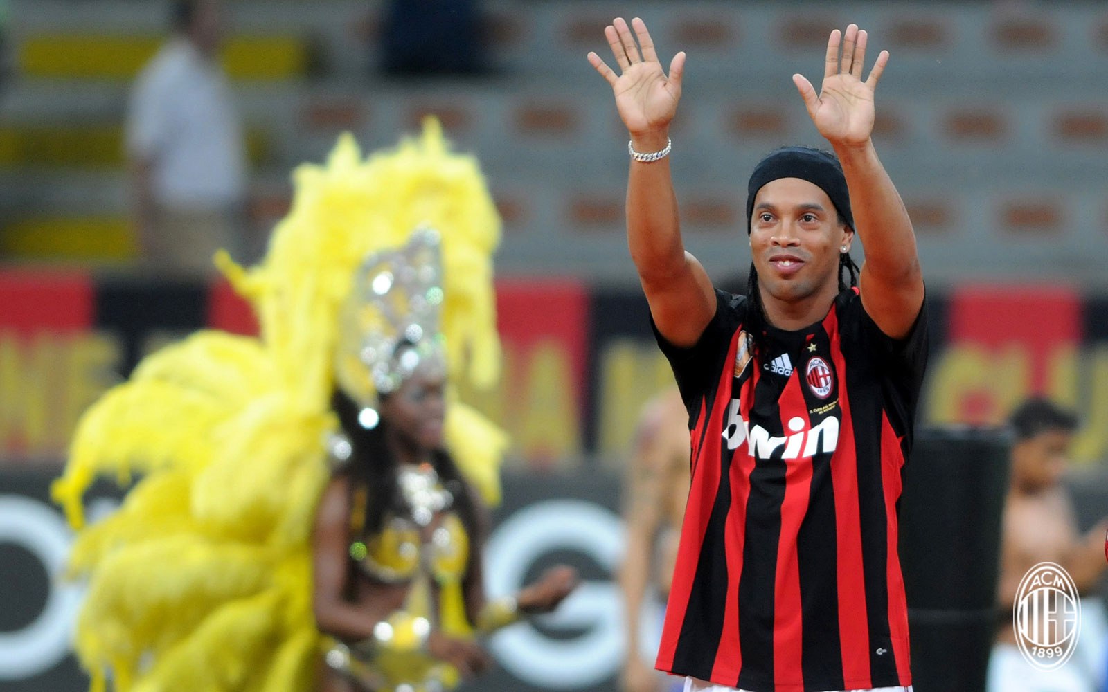 Милан, серия А Италия, Роналдиньо