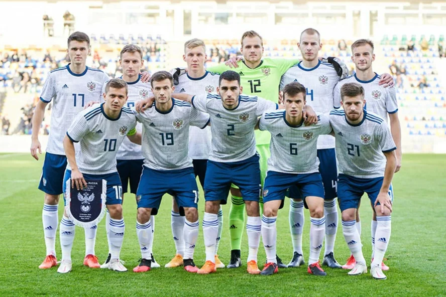 Первый матч со сборной Исландией, кто все эти парни?