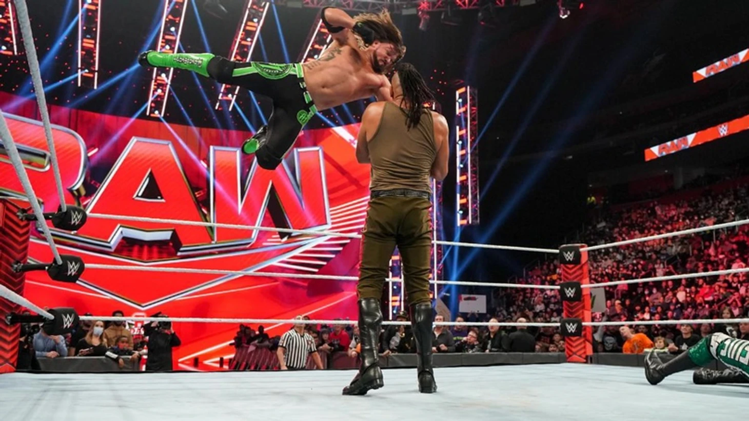 Обзор WWE Monday Night RAW 27.12.2021, изображение №16