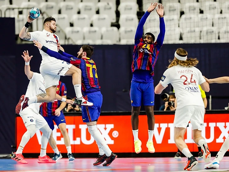 Лига чемпионов. В Кельне пока без чудес: "ПСЖ" — респект за старание, "Барсе" — поздравления с финалом, изображение №1