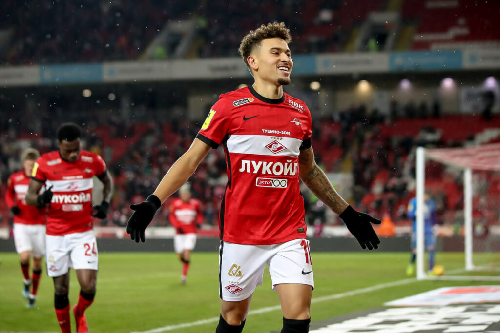 А что там с прогнозами Sports.ru на прошедший сезон РПЛ? «Спартак» - чемпион, «Рубин» Слуцкого в еврокубках и т.д